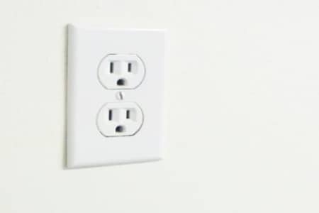 Outlet/Light Switch Installation Thumbnail